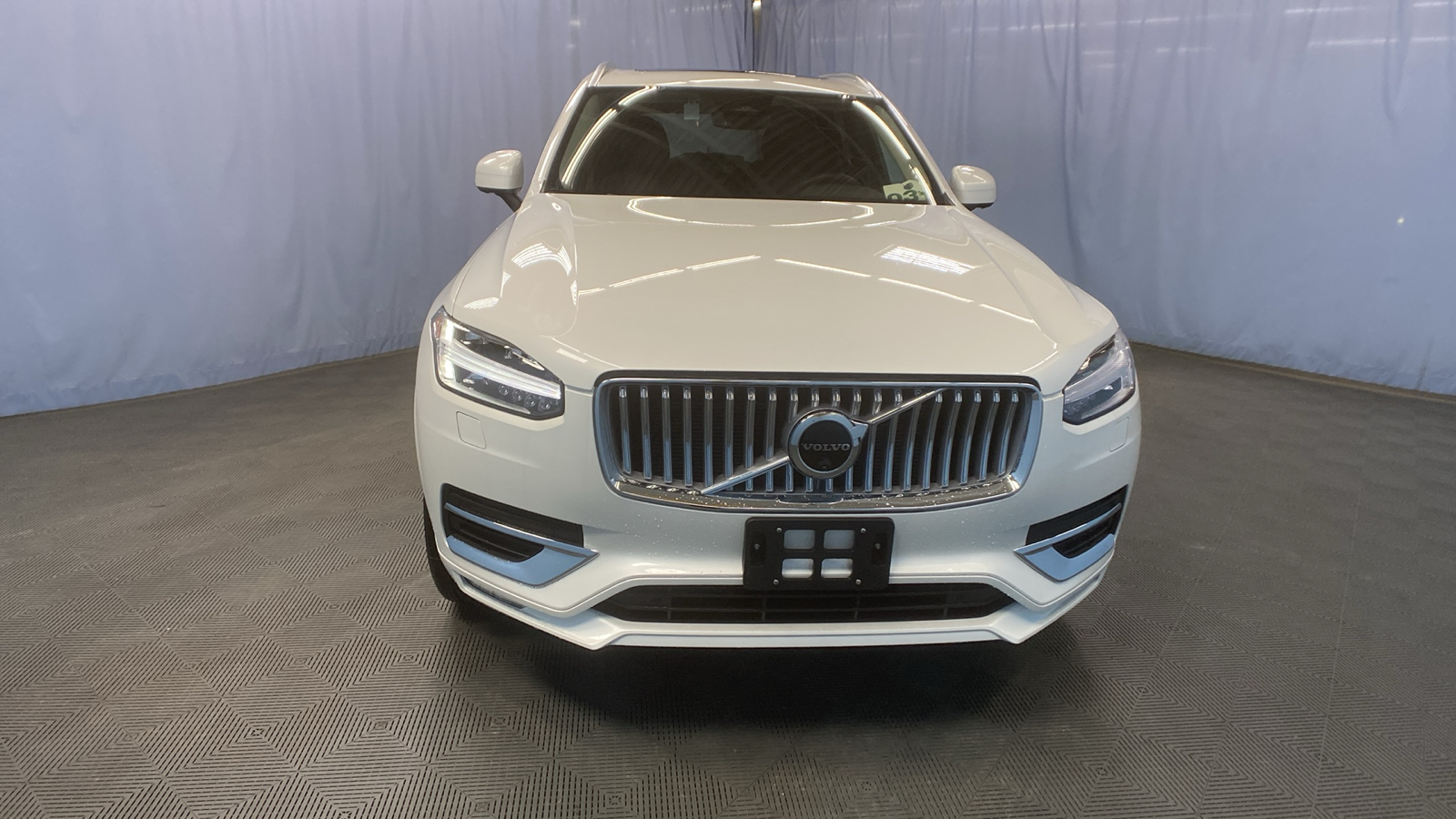 2025 Volvo XC90 Plus 2