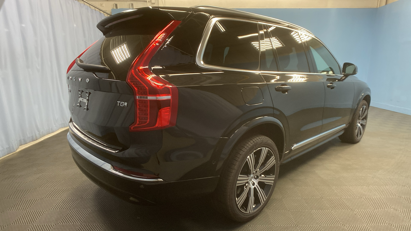 2025 Volvo XC90 Plug-In Hybrid Ultra 7