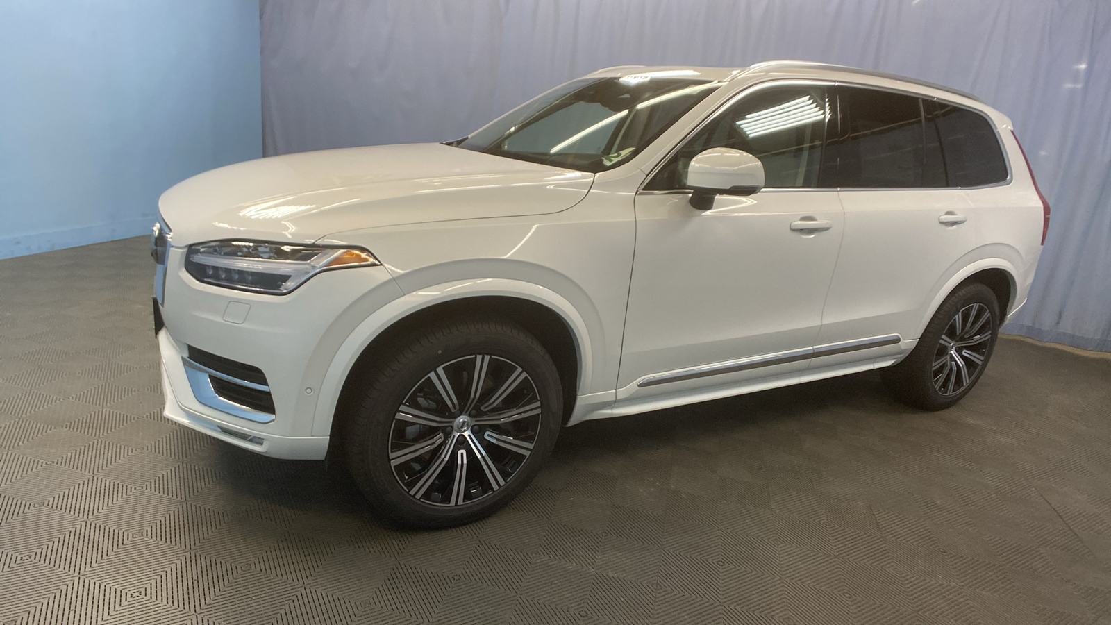 2025 Volvo XC90 Plus 3