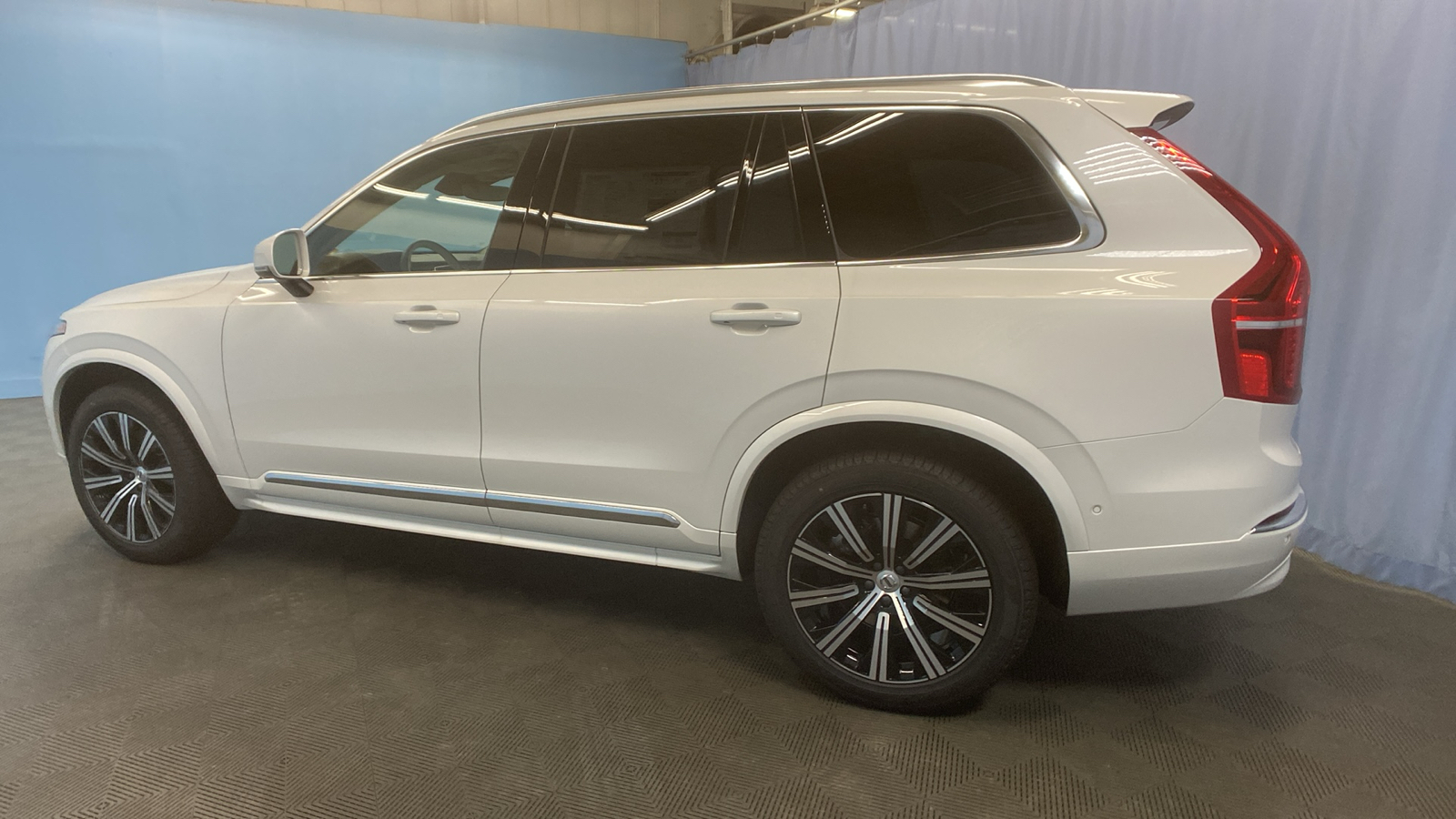 2025 Volvo XC90 Plus 5