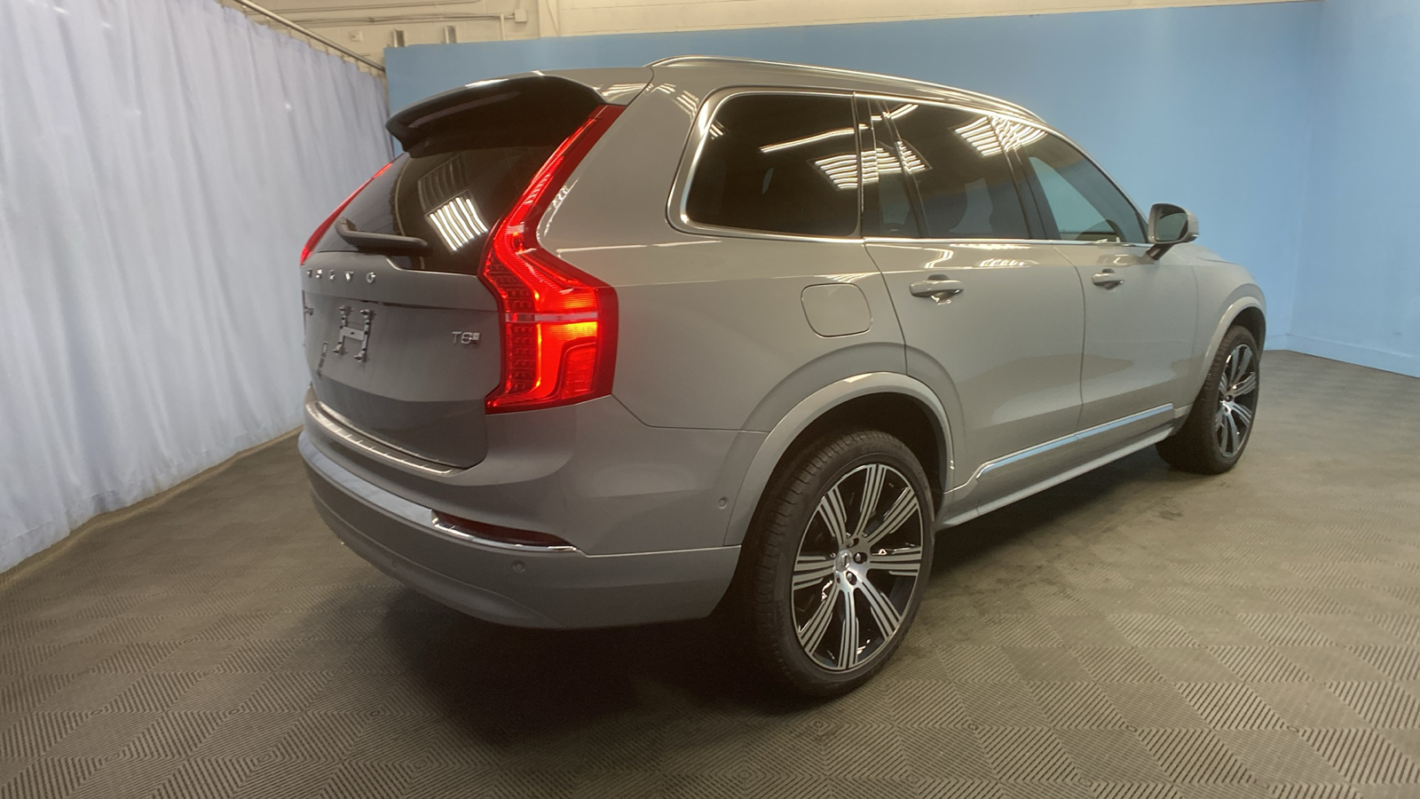 2025 Volvo XC90 Plug-In Hybrid Plus 7