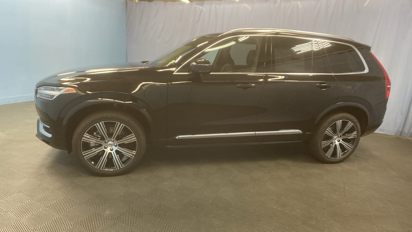 2025 Volvo XC90 Plug-In Hybrid Ultra 4