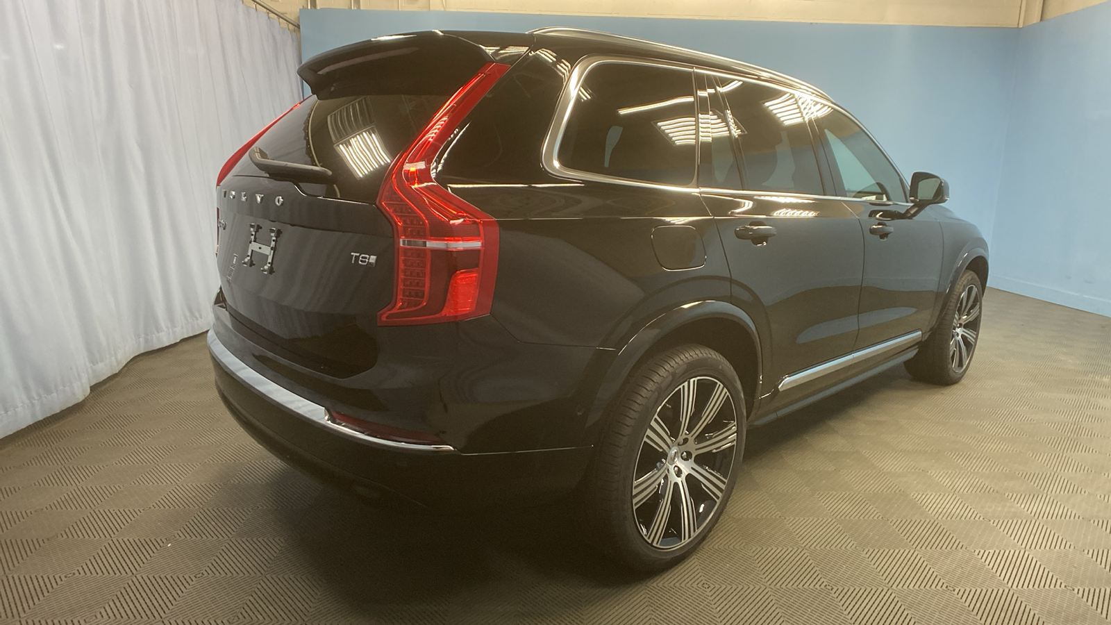 2025 Volvo XC90 Plug-In Hybrid Ultra 7