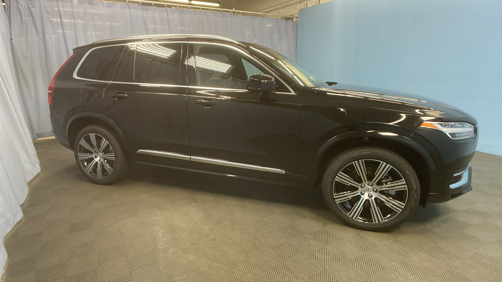 2025 Volvo XC90 Plug-In Hybrid Ultra 9