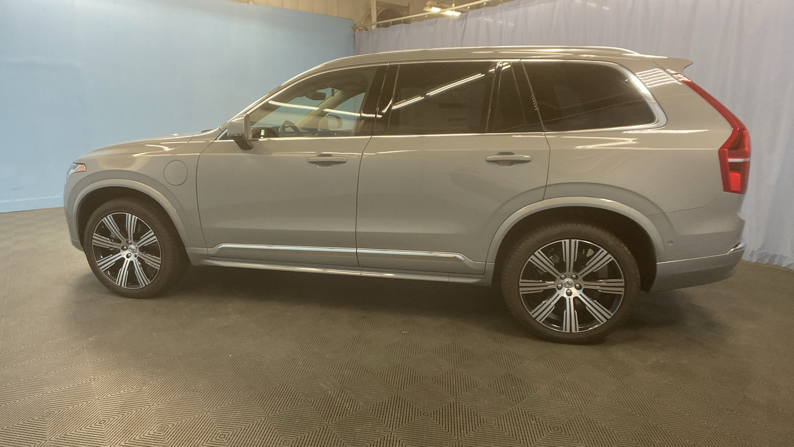 2025 Volvo XC90 Plug-In Hybrid Plus 5