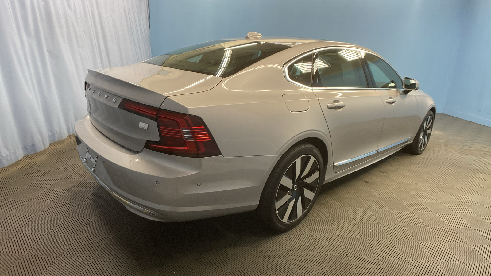 2024 Volvo S90 Recharge Plug-In Hybrid Ultimate 7