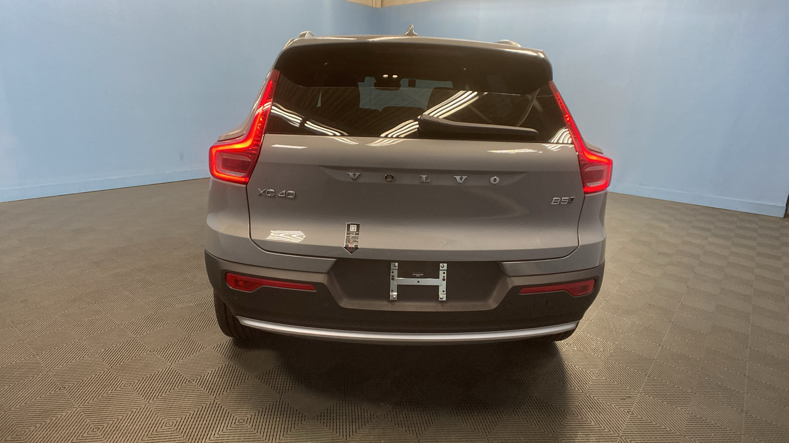 2025 Volvo XC40 Core Bright Theme 6