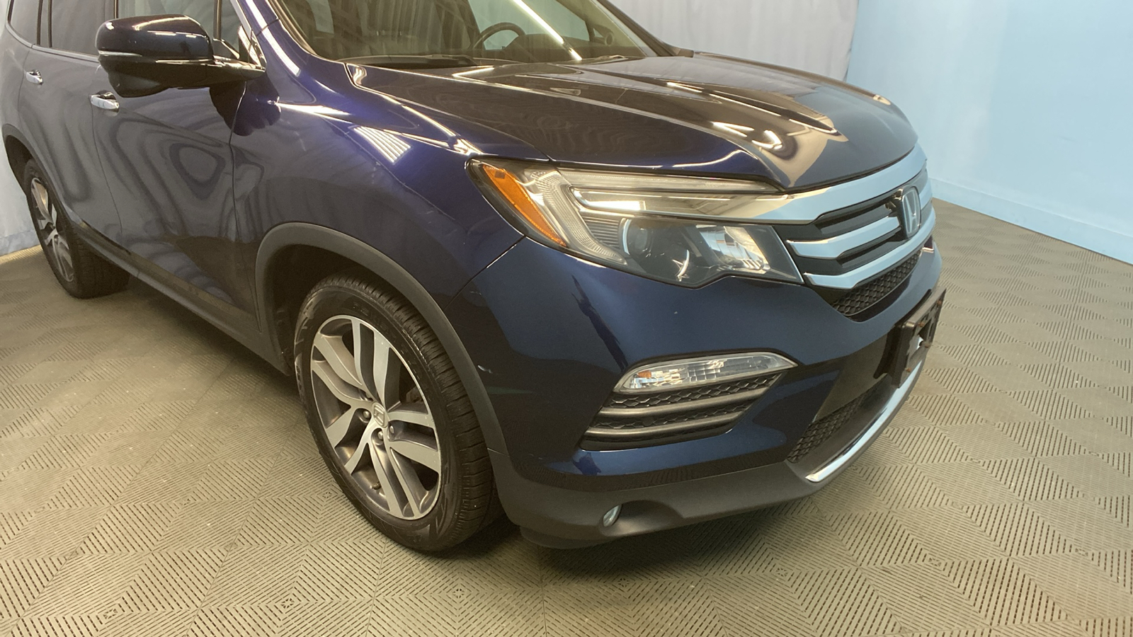 2017 Honda Pilot Touring 49