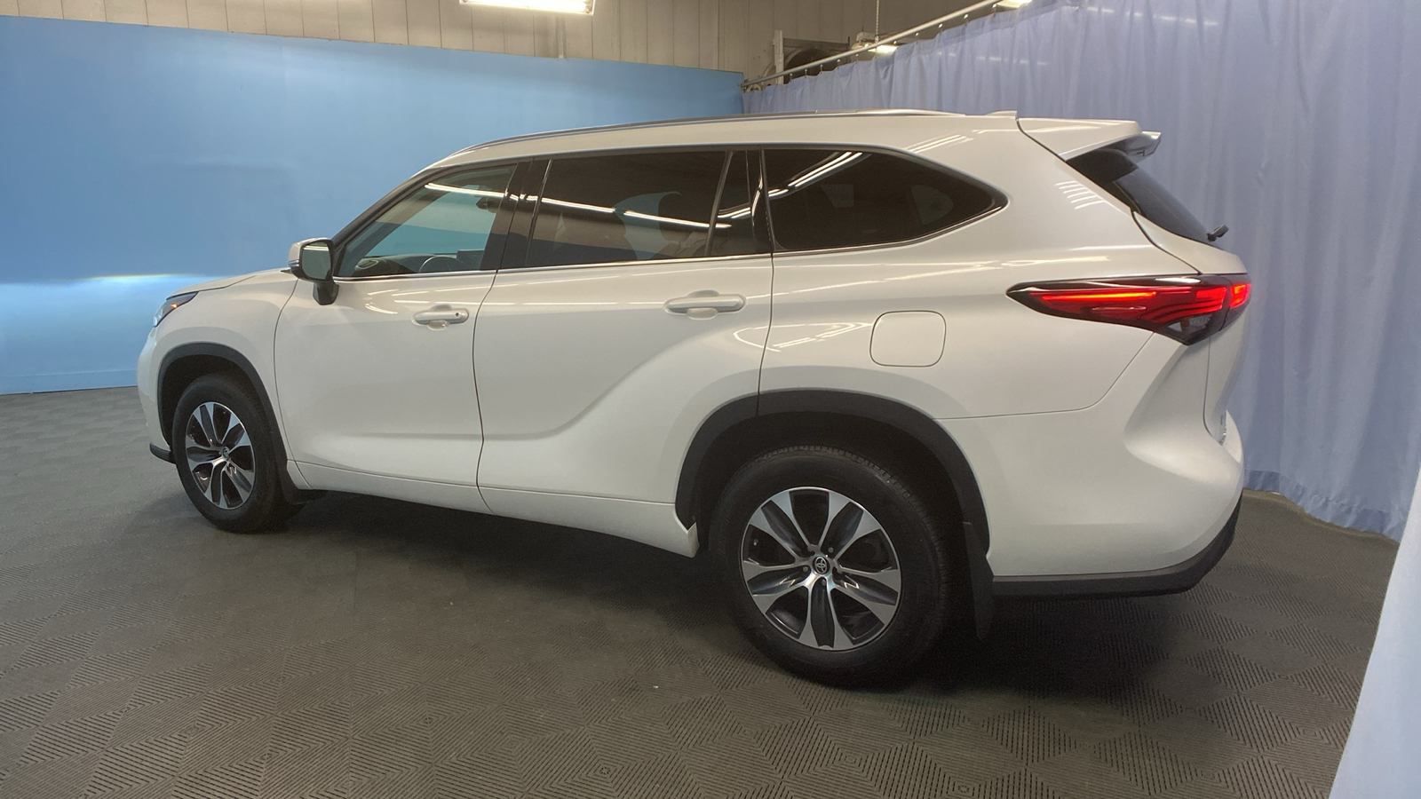 2021 Toyota Highlander XLE 5