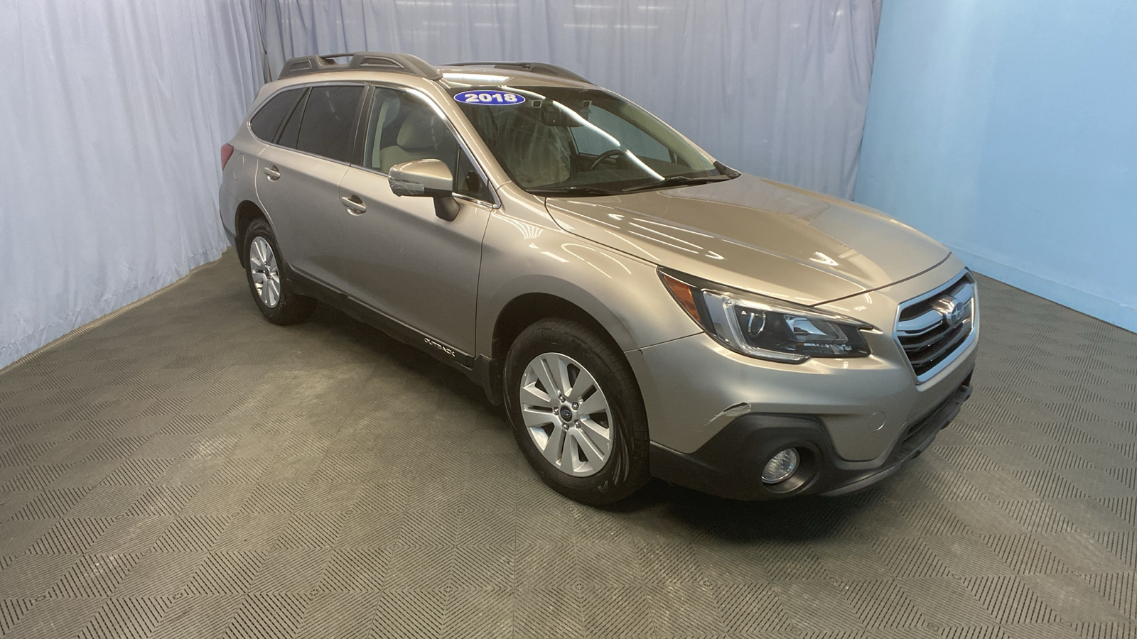 2018 Subaru Outback Premium 1