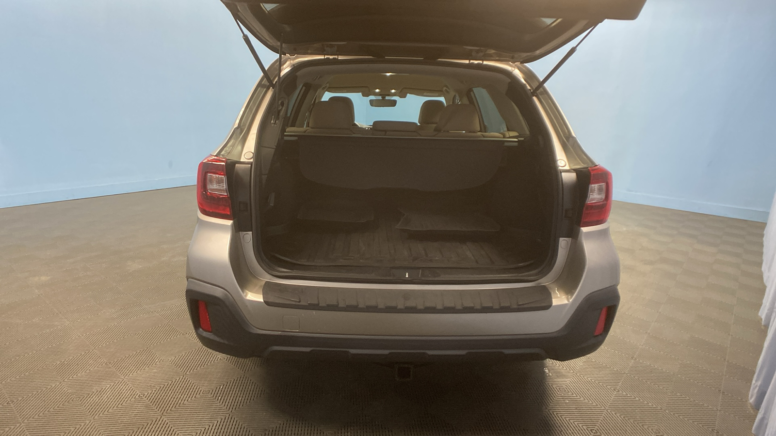 2018 Subaru Outback Premium 32