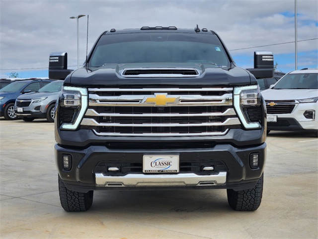 2024 Chevrolet Silverado 2500HD High Country 3