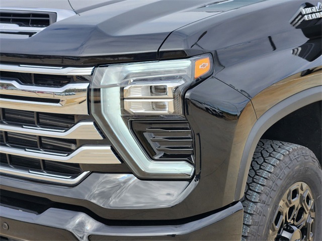 2024 Chevrolet Silverado 2500HD High Country 11