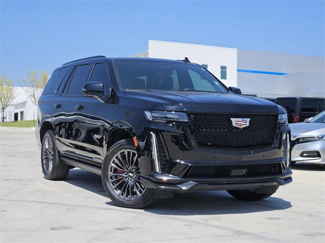 2023 Cadillac Escalade V-Series 1