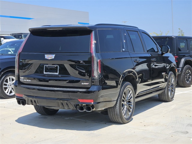 2023 Cadillac Escalade V-Series 4