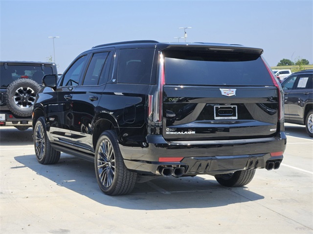 2023 Cadillac Escalade V-Series 5