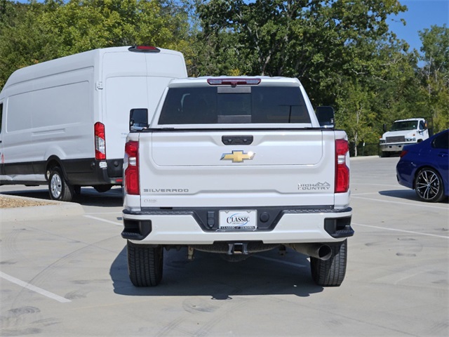 2022 Chevrolet Silverado 2500HD High Country 8