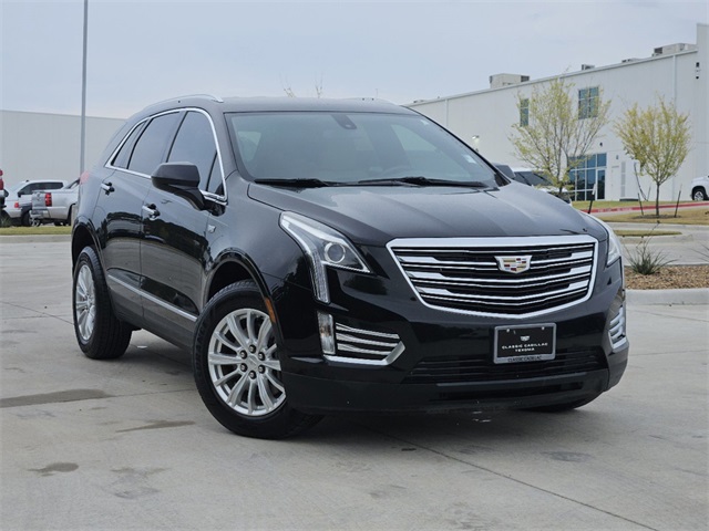 2018 Cadillac XT5 Base 1