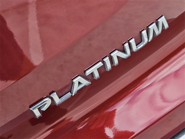 2022 Nissan Pathfinder Platinum 12