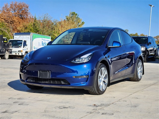 2023 Tesla Model Y Long Range 4