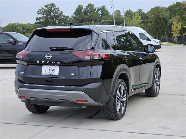 2023 Nissan Rogue SL 4