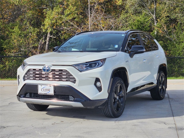 2020 Toyota RAV4 Hybrid XSE 4