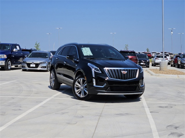 2025 Cadillac XT5 Premium Luxury 1