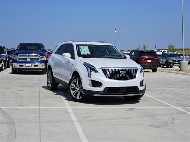 2025 Cadillac XT5 Premium Luxury 1