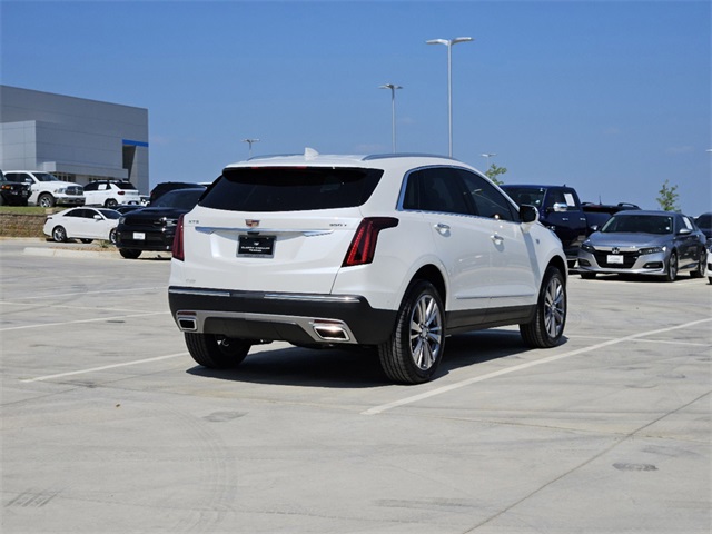 2025 Cadillac XT5 Premium Luxury 4