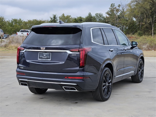 2025 Cadillac XT6 Premium Luxury 4