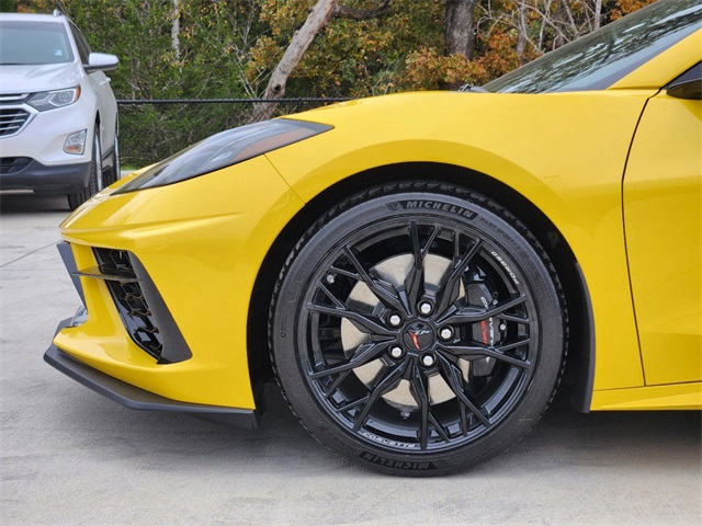 2025 Chevrolet Corvette Stingray 13