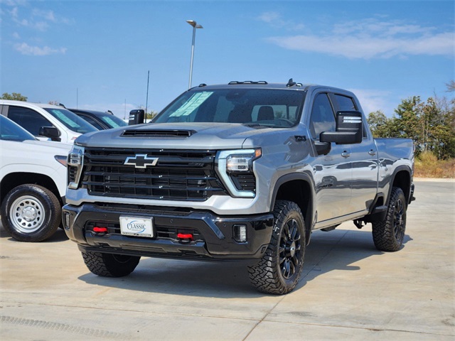 2025 Chevrolet Silverado 2500HD LT 3