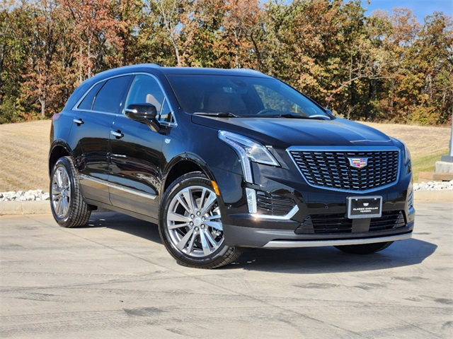 2025 Cadillac XT5 Premium Luxury 1