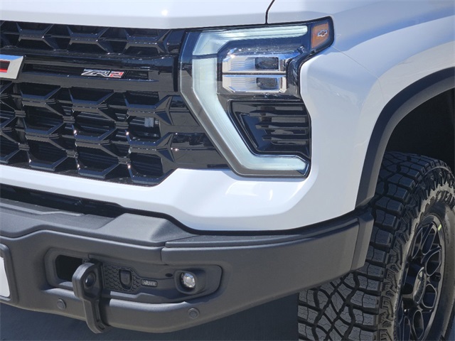 2025 Chevrolet Silverado 2500HD ZR2 7