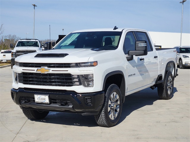 2025 Chevrolet Silverado 2500HD Custom 4