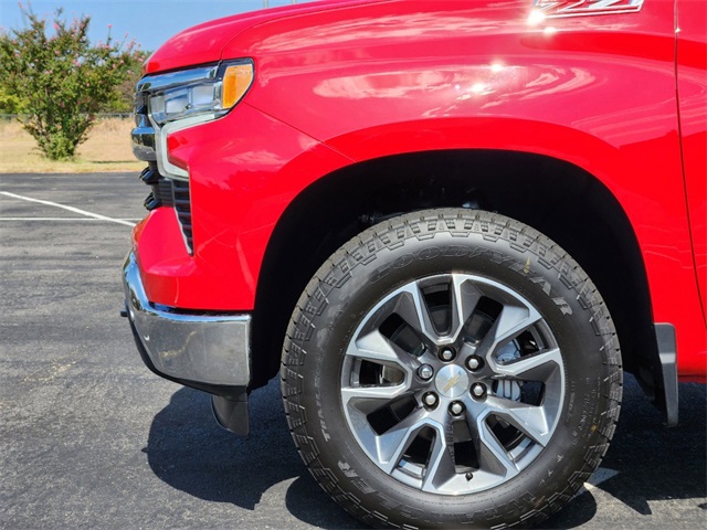 2024 Chevrolet Silverado 1500 LT 6