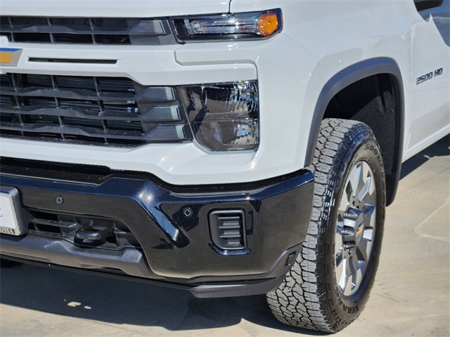 2025 Chevrolet Silverado 2500HD Custom 6