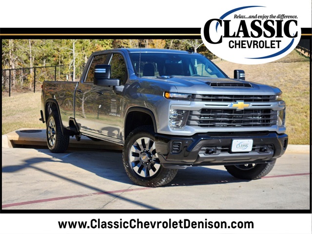 2025 Chevrolet Silverado 2500HD Custom 1