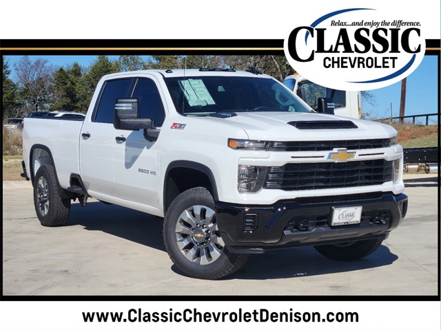 2025 Chevrolet Silverado 2500HD Custom 1