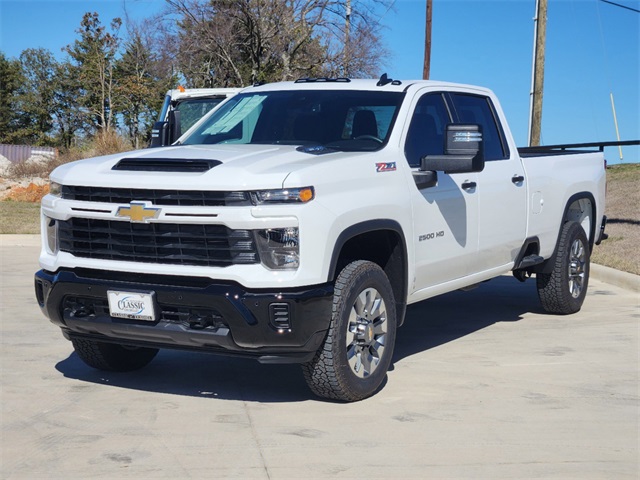 2025 Chevrolet Silverado 2500HD Custom 3