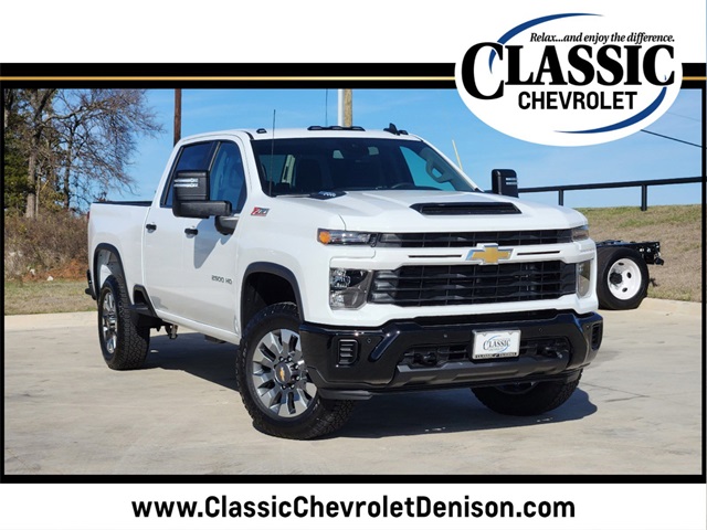 2025 Chevrolet Silverado 2500HD Custom 1