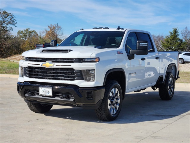 2025 Chevrolet Silverado 2500HD Custom 3