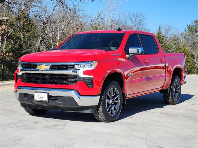 2024 Chevrolet Silverado 1500 LT 3