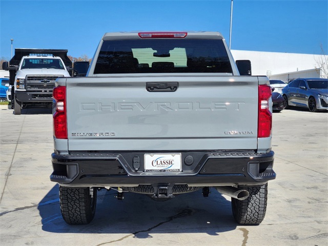 2025 Chevrolet Silverado 2500HD Custom 6