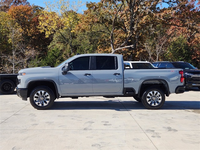 2025 Chevrolet Silverado 2500HD Custom 8