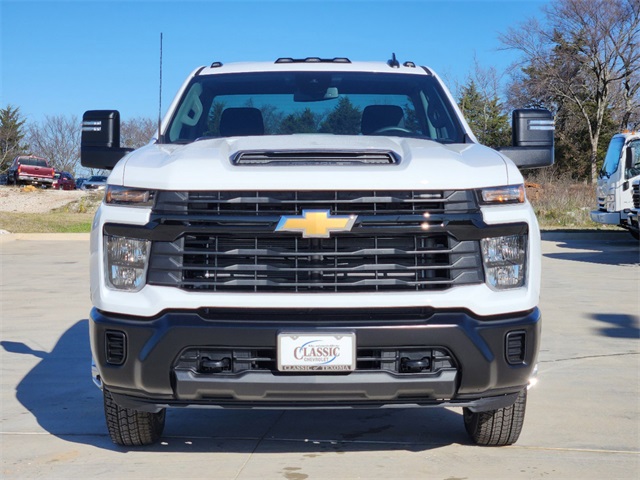 2025 Chevrolet Silverado 3500HD Work Truck 3