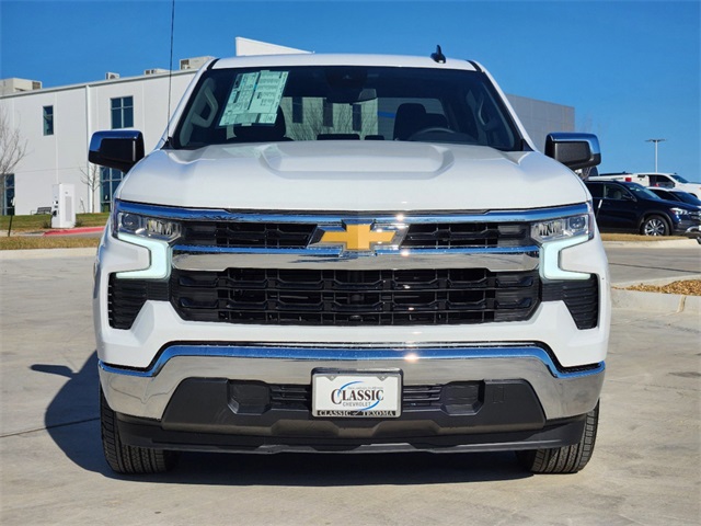 2025 Chevrolet Silverado 1500 LT 3