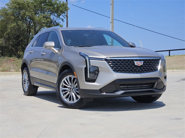 2024 Cadillac XT4 Premium Luxury 1