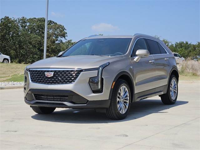 2024 Cadillac XT4 Premium Luxury 3