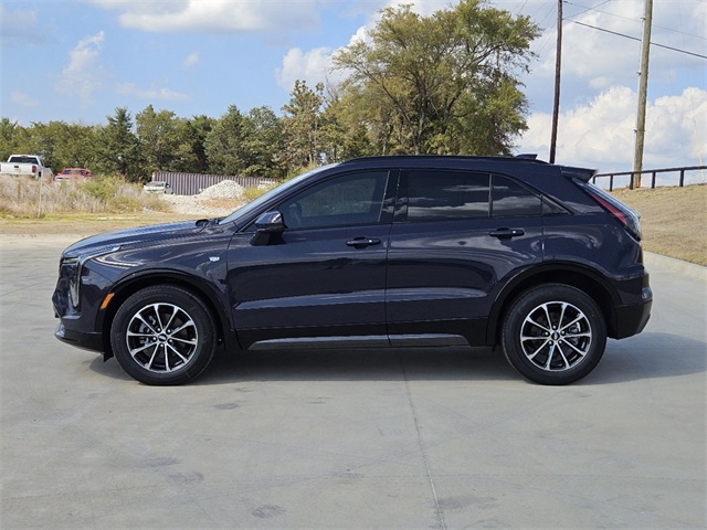 2024 Cadillac XT4 Sport 6